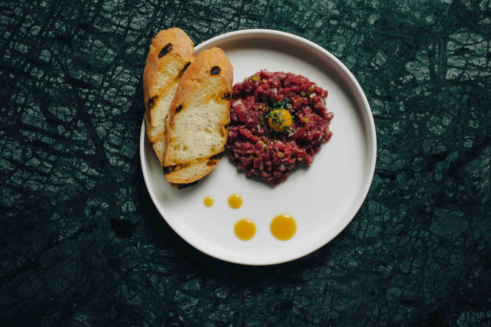 Gastronomic - Где попробовать тартар из говядины в Москве: 7 лучших  вариантов на MOSCOW TARTAR WEEK